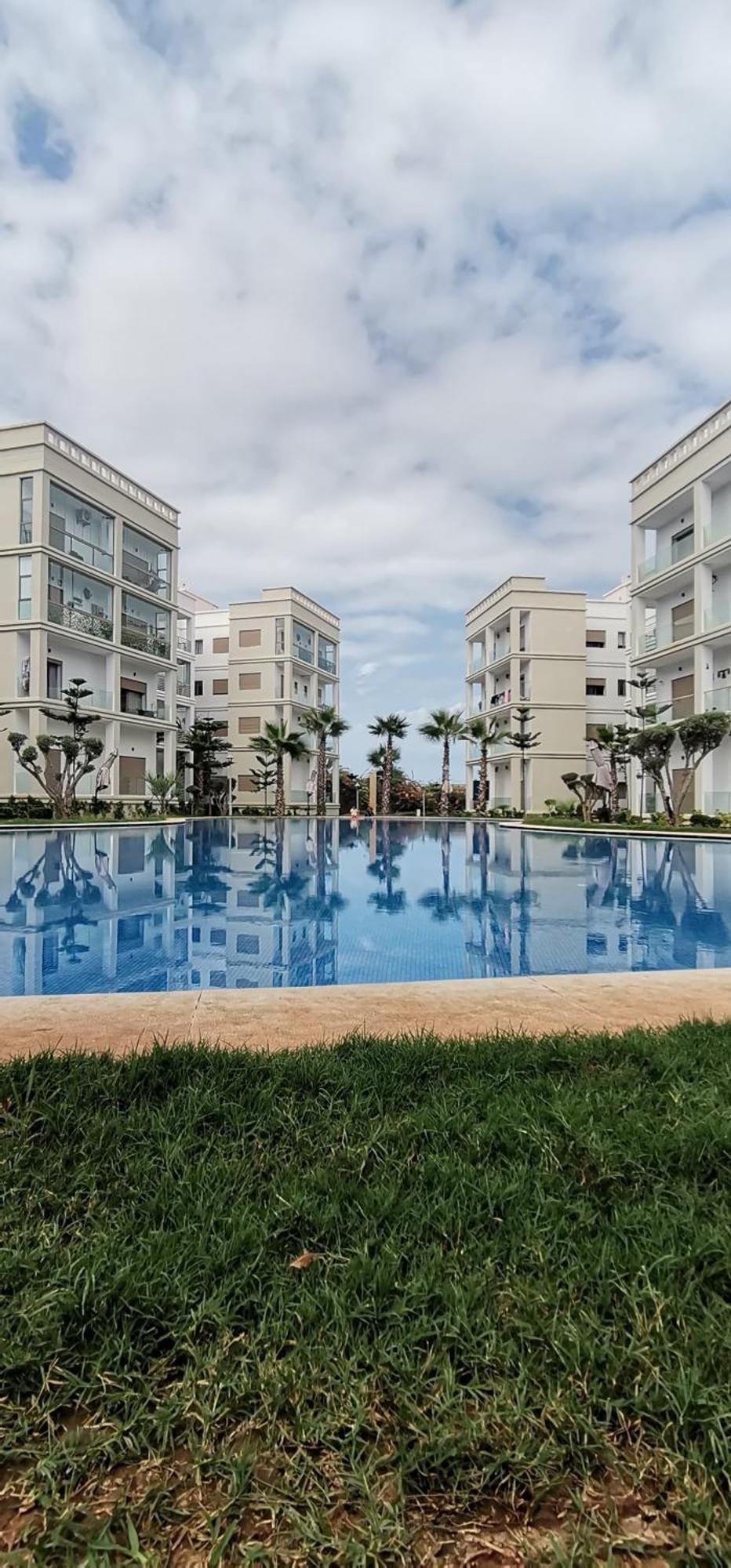 Grand Appartement Vue Golf A 2 Min De La Plage Бузника Екстериор снимка